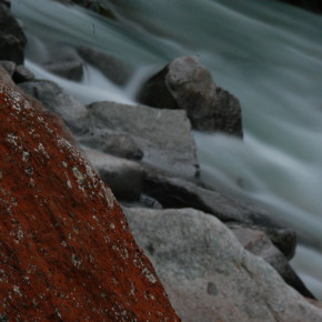 Im Tal der Wasserfälle und roten Steine